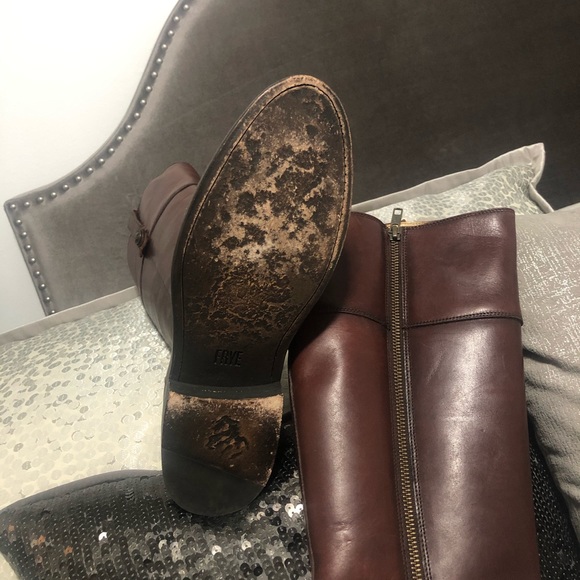 Frye women’s tall boots - Picture 2 of 4